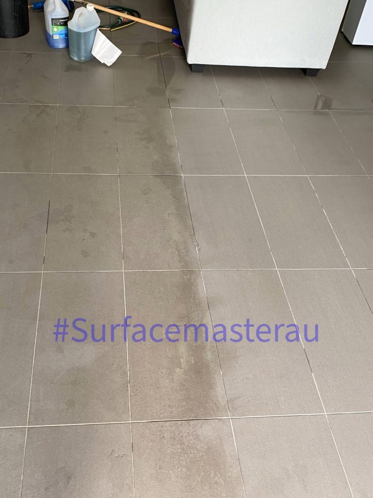 Half cleaned: the difference in one shot